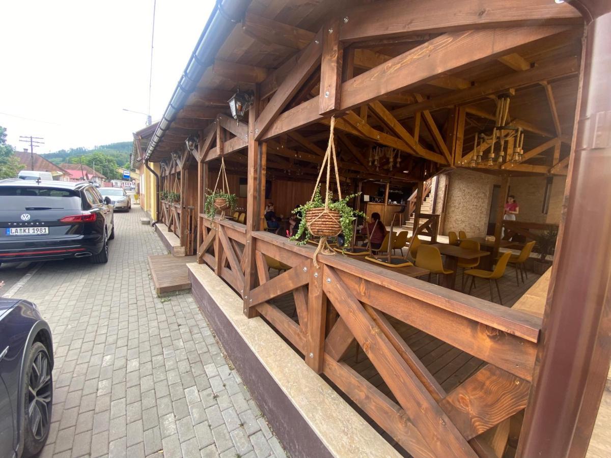 Готель Casa Clim Аніна Екстер'єр фото